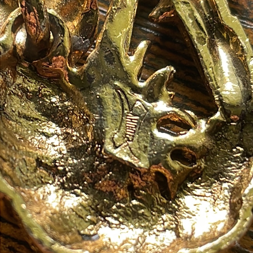 Gold Crawfish Brooch - Picture 6 of 10